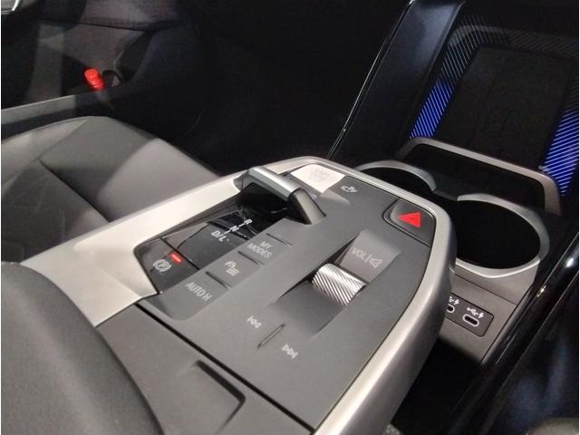 Ｘ１ ｘＤｒｉｖｅ　２０ｄ　ｘライン　ハイラインパッケージ　元レンタ　ブラックレザー　シートヒーター　カーブドディスプレイ　全周囲カメラ　障害物センサー　電動シート　電動リアゲート　追従式クルコン　ヘッドアップディスプレイ　ＬＥＤ　ＥＴＣ　純正１８インチＡＷ（27枚目）