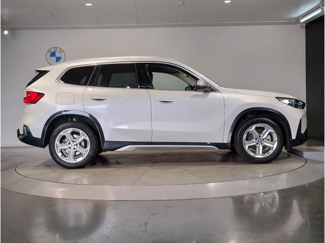 Ｘ１ ｘＤｒｉｖｅ　２０ｄ　ｘライン　ハイラインパッケージ　元レンタ　ブラックレザー　シートヒーター　カーブドディスプレイ　全周囲カメラ　障害物センサー　電動シート　電動リアゲート　追従式クルコン　ヘッドアップディスプレイ　ＬＥＤ　ＥＴＣ　純正１８インチＡＷ（80枚目）