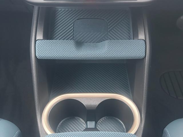 MINI カントリーマンD フェイバリット・トリム 元弊社デモカー ワンオーナー フェイバリットトリム Mパッケージ ハーマンカードン 全周囲カメラ 障害物センサー 追従式クルコン ヘッドアップディスプレイ 電動シート シートヒーター ハンドルヒーター(52枚目)