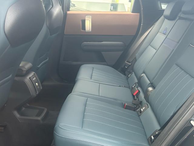 MINI カントリーマンD フェイバリット・トリム 元弊社デモカー ワンオーナー フェイバリットトリム Mパッケージ ハーマンカードン 全周囲カメラ 障害物センサー 追従式クルコン ヘッドアップディスプレイ 電動シート シートヒーター ハンドルヒーター(59枚目)