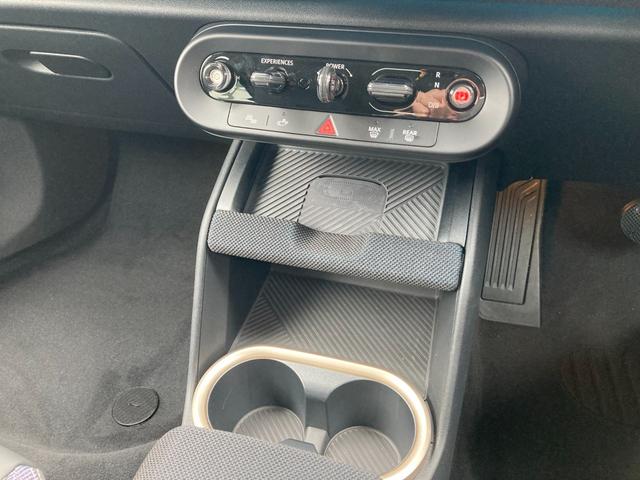 MINI カントリーマンSEオール4 クラシック・トリム 弊社元デモカー 1オーナー harman/kardon ヘッドアップディスプレイ シートヒーター 全周囲カメラ 衝突軽減ブレーキ 電動リアゲート 電動シート LEDライト 追従式クルーズコントロール(16枚目)