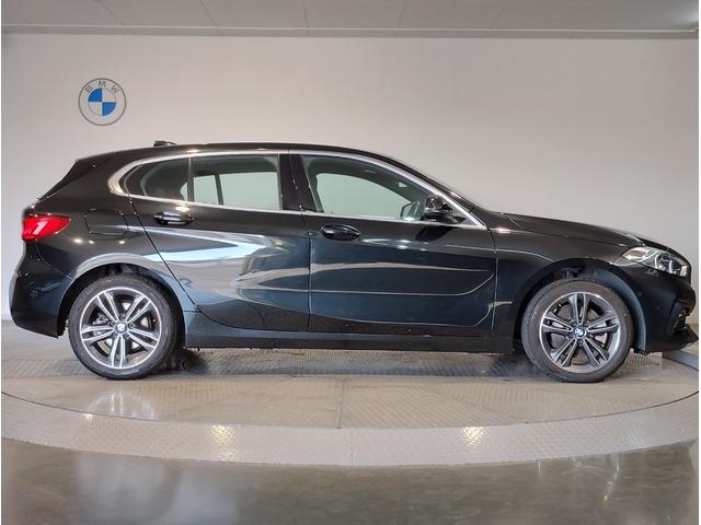 １シリーズ １１６ｉ　元レンタ　ライブコックピット　追従式クルーズコントロール　純正ＨＤＤナビ　バックカメラ　障害物センサー　ＬＥＤヘッドライト　ワイヤレス充電　純正１７インチＡＷ　ミラーＥＴＣ　インテリジェントセーフティ（9枚目）