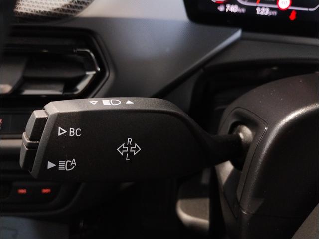 １シリーズ １１６ｉ　元レンタ　ライブコックピット　追従式クルーズコントロール　純正ＨＤＤナビ　バックカメラ　障害物センサー　ＬＥＤヘッドライト　ワイヤレス充電　純正１７インチＡＷ　ミラーＥＴＣ　インテリジェントセーフティ（14枚目）