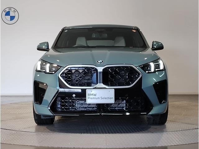 Ｘ２ ｘＤｒｉｖｅ　２０ｉ　Ｍスポーツハイラインパッケージ　１オーナー　下取車　オイスターレザー　シートヒーター　ハンドルヒーター　カーブドディスプレイ　全周囲カメラ　ヘッドアップディスプレイ　追従式クルコン　パドルシフト　電動シート　電動リアゲート　１９ＡＷ（5枚目）