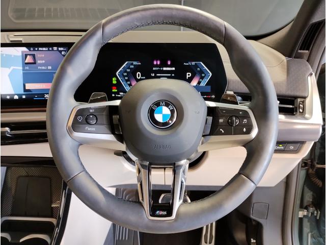 Ｘ２ ｘＤｒｉｖｅ　２０ｉ　Ｍスポーツハイラインパッケージ　１オーナー　下取車　オイスターレザー　シートヒーター　ハンドルヒーター　カーブドディスプレイ　全周囲カメラ　ヘッドアップディスプレイ　追従式クルコン　パドルシフト　電動シート　電動リアゲート　１９ＡＷ（20枚目）