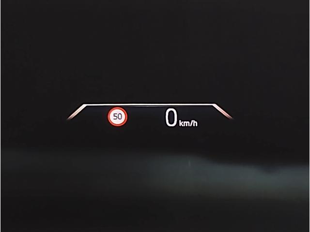 Ｘ２ ｘＤｒｉｖｅ　２０ｉ　Ｍスポーツハイラインパッケージ　１オーナー　下取車　オイスターレザー　シートヒーター　ハンドルヒーター　カーブドディスプレイ　全周囲カメラ　ヘッドアップディスプレイ　追従式クルコン　パドルシフト　電動シート　電動リアゲート　１９ＡＷ（23枚目）