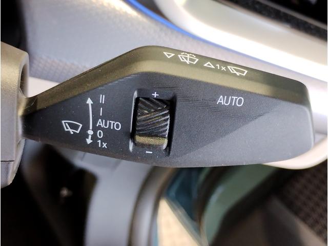Ｘ２ ｘＤｒｉｖｅ　２０ｉ　Ｍスポーツハイラインパッケージ　１オーナー　下取車　オイスターレザー　シートヒーター　ハンドルヒーター　カーブドディスプレイ　全周囲カメラ　ヘッドアップディスプレイ　追従式クルコン　パドルシフト　電動シート　電動リアゲート　１９ＡＷ（29枚目）