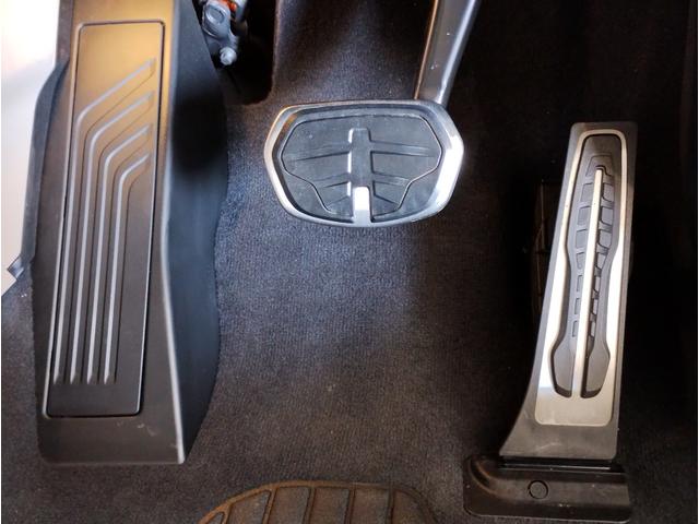 Ｘ２ ｘＤｒｉｖｅ　２０ｉ　Ｍスポーツハイラインパッケージ　１オーナー　下取車　オイスターレザー　シートヒーター　ハンドルヒーター　カーブドディスプレイ　全周囲カメラ　ヘッドアップディスプレイ　追従式クルコン　パドルシフト　電動シート　電動リアゲート　１９ＡＷ（58枚目）