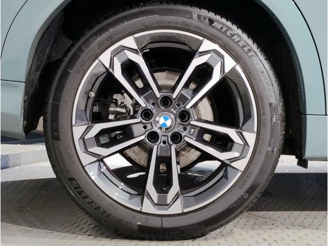 Ｘ２ ｘＤｒｉｖｅ　２０ｉ　Ｍスポーツハイラインパッケージ　１オーナー　下取車　オイスターレザー　シートヒーター　ハンドルヒーター　カーブドディスプレイ　全周囲カメラ　ヘッドアップディスプレイ　追従式クルコン　パドルシフト　電動シート　電動リアゲート　１９ＡＷ（78枚目）