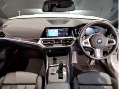 ☆センターパネルを運転席側に僅かに傾けたＢＭＷ独特のインパネ☆【駆け抜ける歓び】はここからもスタートしております☆ 5