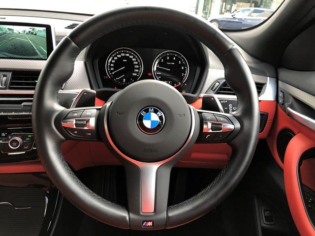 M35i ・弊社元デモカー・赤レザー・シートヒーター・ヘッドアップディスプレイ・アクティブクルーズ・衝突軽減ブレーキ・レーンディパーチャーウォーニング・ミラーETC・電動リアゲート・メモリー付電動シート・F39(46枚目)