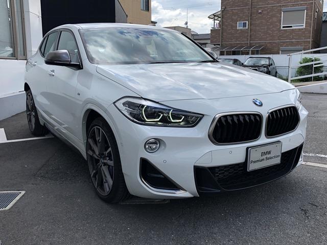 M35i ・弊社元デモカー・赤レザー・シートヒーター・ヘッドアップディスプレイ・アクティブクルーズ・衝突軽減ブレーキ・レーンディパーチャーウォーニング・ミラーETC・電動リアゲート・メモリー付電動シート・F39(51枚目)