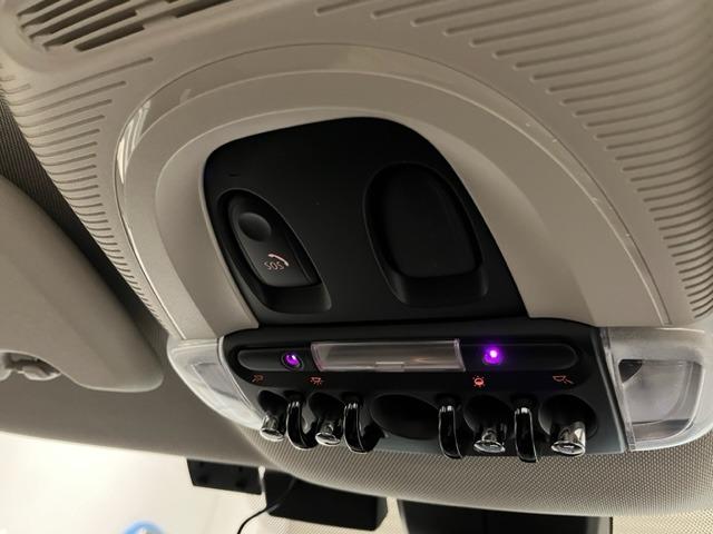 クーパーD クロスオーバー オール4 ペッパーパッケージ・LEDヘッドライト・LEDフォグライト・シルバールーフレール・純正18インチアルミホイール・ACC・シートヒーター・ドライビングモード・純正HDDナビ・バックカメラ・F60(61枚目)