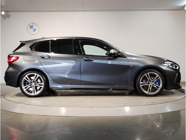 １シリーズ Ｍ１３５ｉ　ｘＤｒｉｖｅ　マグマレッドレザー・Ｍサスペンション・Ｍブレーキ・電動シート・シートヒーター・ＡＣＣ・オートトランク・１８インチＡＷ・ＨＤＤナビ・バックカメラ・パドルシフト・Ｍスポーツシート・ミラーＥＴＣ（46枚目）