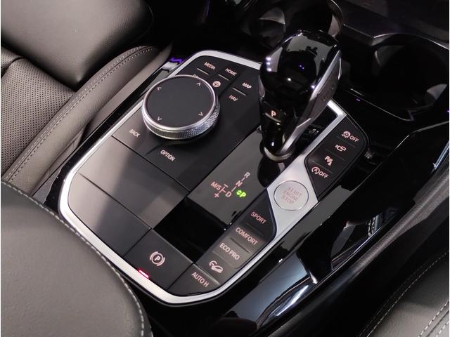 Ｘ３ ｘＤｒｉｖｅ　２０ｄ　Ｍスポーツ　１オーナー・Ｈａｒｍａｎ／Ｋａｒｄｏｎスピーカー・パノラマサンルーフ・ベンチレーションシート・後期・ステリングヒーター・オートトランク・ブラックレザーシート・ハンズオフ・レーンキープアシスト・パドル・（30枚目）