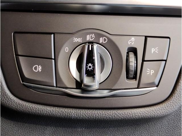 Ｘ３ ｘＤｒｉｖｅ　２０ｄ　Ｍスポーツ　１オーナー・Ｈａｒｍａｎ／Ｋａｒｄｏｎスピーカー・パノラマサンルーフ・ベンチレーションシート・後期・ステリングヒーター・オートトランク・ブラックレザーシート・ハンズオフ・レーンキープアシスト・パドル・（65枚目）