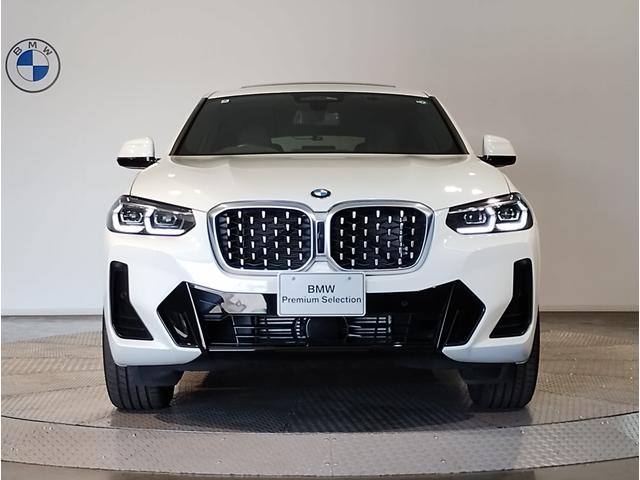 Ｘ４ ｘＤｒｉｖｅ　２０ｄ　Ｍスポーツ　ワンオーナー　モカレザー　パノラマサンルーフ　シートヒーター＆エアコン　ハーマンカードンスピーカー　ヘッドアップディスプレイ　ステアリングヒーター　全周囲カメラ　電動トランク　ウッドトリム　２０ＡＷ（5枚目）