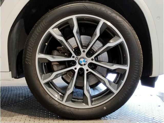 Ｘ４ ｘＤｒｉｖｅ　２０ｄ　Ｍスポーツ　ワンオーナー　モカレザー　パノラマサンルーフ　シートヒーター＆エアコン　ハーマンカードンスピーカー　ヘッドアップディスプレイ　ステアリングヒーター　全周囲カメラ　電動トランク　ウッドトリム　２０ＡＷ（13枚目）