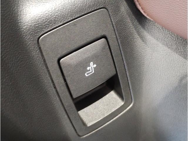 Ｘ４ ｘＤｒｉｖｅ　２０ｄ　Ｍスポーツ　ワンオーナー　モカレザー　パノラマサンルーフ　シートヒーター＆エアコン　ハーマンカードンスピーカー　ヘッドアップディスプレイ　ステアリングヒーター　全周囲カメラ　電動トランク　ウッドトリム　２０ＡＷ（21枚目）