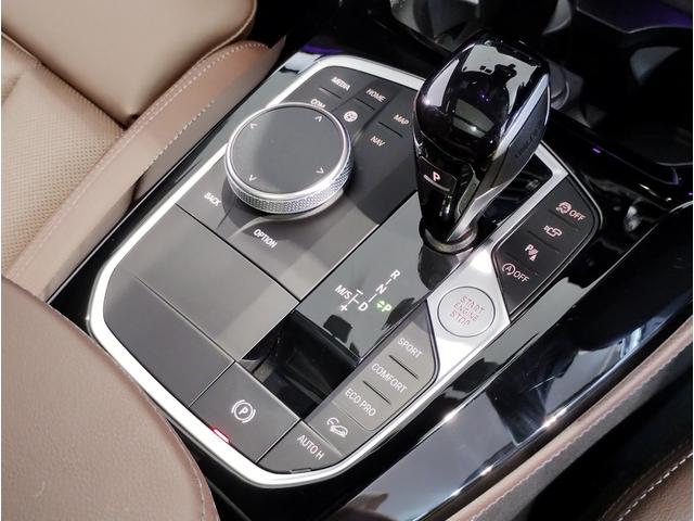Ｘ４ ｘＤｒｉｖｅ　２０ｄ　Ｍスポーツ　ワンオーナー　モカレザー　パノラマサンルーフ　シートヒーター＆エアコン　ハーマンカードンスピーカー　ヘッドアップディスプレイ　ステアリングヒーター　全周囲カメラ　電動トランク　ウッドトリム　２０ＡＷ（28枚目）