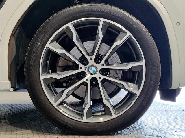 Ｘ３ ｘＤｒｉｖｅ　２０ｄ　Ｍスポーツ　パノラマサンルーフ・Ｈａｒｍａｎ／Ｋａｒｄｏｎスピーカー・オプション２０インチＡＷ・１オーナー・後期モデル・ヘッドアップディスプレイ地デジ・全周囲カメラ・オートトランク・レーンキープ・ＡＣＣ・黒レザー（23枚目）
