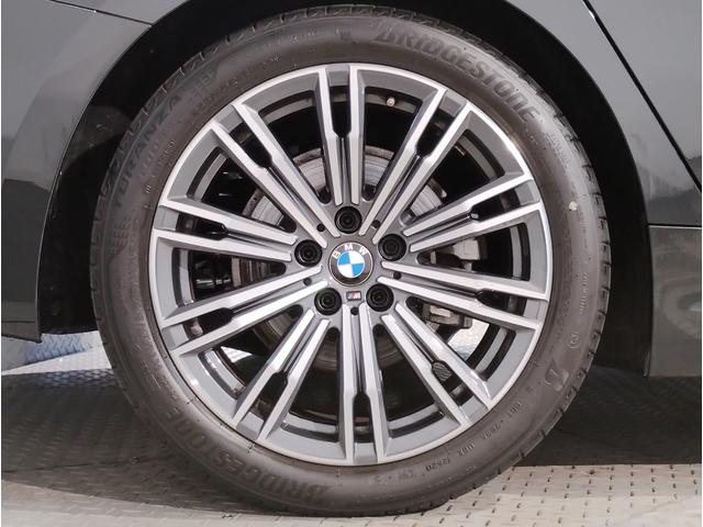 ３シリーズ ３２０ｄｘＤｒｉｖｅツーリングＭスポーツハイラインＰ　２年保証付　コニャックレザー　ウッドトリム　アクティブクルーズコントロール　全周囲カメラ　シートヒーター　衝突軽減ブレーキ　電動トランク　アップルカープレイ　ＬＥＤ　アンビエントライト　純正１８ＡＷ（19枚目）