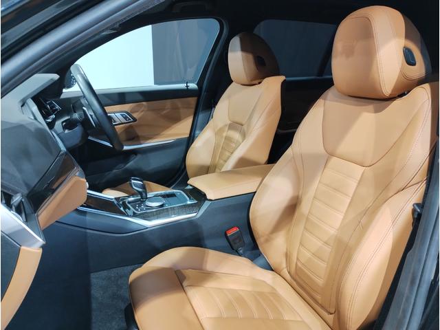 ３シリーズ ３２０ｄｘＤｒｉｖｅツーリングＭスポーツハイラインＰ　２年保証付　コニャックレザー　ウッドトリム　アクティブクルーズコントロール　全周囲カメラ　シートヒーター　衝突軽減ブレーキ　電動トランク　アップルカープレイ　ＬＥＤ　アンビエントライト　純正１８ＡＷ（26枚目）