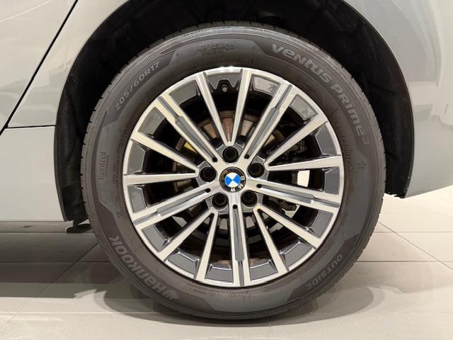 2シリーズ 218iアクティブツアラー エクスクルーシブ デモカー・テクノロジーパッケージ・ヘッドアップディスプレイ・パーキングアシスト・アクティブクルーズコントロール・アップルカープレイ・ヴェガンザレザー・電動トランク・純正17インチAW・衝突軽減ブレーキ(20枚目)