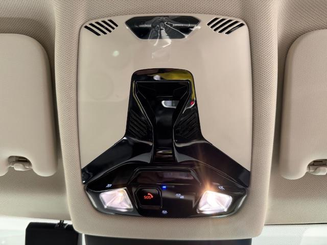 2シリーズ 218iアクティブツアラー エクスクルーシブ デモカー・テクノロジーパッケージ・ヘッドアップディスプレイ・パーキングアシスト・アクティブクルーズコントロール・アップルカープレイ・ヴェガンザレザー・電動トランク・純正17インチAW・衝突軽減ブレーキ(55枚目)