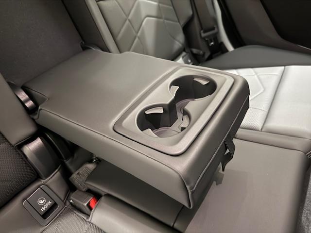 2シリーズ 218iアクティブツアラー エクスクルーシブ デモカー・テクノロジーパッケージ・ヘッドアップディスプレイ・パーキングアシスト・アクティブクルーズコントロール・アップルカープレイ・ヴェガンザレザー・電動トランク・純正17インチAW・衝突軽減ブレーキ(64枚目)