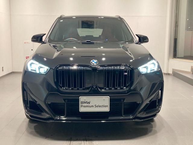 X1 M35i xDrive 元弊社デモカー フィオナレッドレザー ハーマンカードンスピーカー ヘッドアップディスプレイ スポーツシート 全周囲カメラ 電動トランク アップルカープレイ アンドロイドオート 純正OP20インチAW(5枚目)