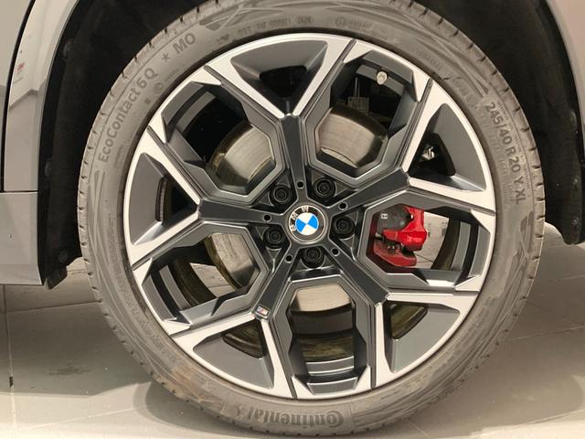 X1 M35i xDrive 元弊社デモカー フィオナレッドレザー ハーマンカードンスピーカー ヘッドアップディスプレイ スポーツシート 全周囲カメラ 電動トランク アップルカープレイ アンドロイドオート 純正OP20インチAW(16枚目)
