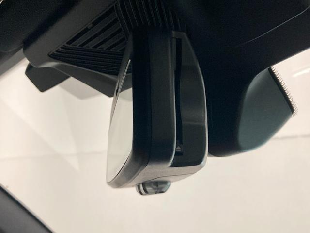 X1 M35i xDrive 元弊社デモカー フィオナレッドレザー ハーマンカードンスピーカー ヘッドアップディスプレイ スポーツシート 全周囲カメラ 電動トランク アップルカープレイ アンドロイドオート 純正OP20インチAW(43枚目)