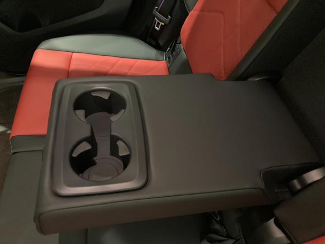 X1 M35i xDrive 元弊社デモカー フィオナレッドレザー ハーマンカードンスピーカー ヘッドアップディスプレイ スポーツシート 全周囲カメラ 電動トランク アップルカープレイ アンドロイドオート 純正OP20インチAW(44枚目)