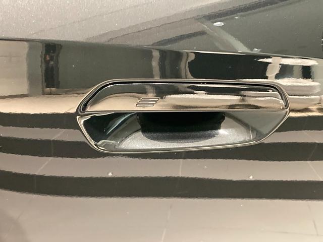 X1 M35i xDrive 元弊社デモカー フィオナレッドレザー ハーマンカードンスピーカー ヘッドアップディスプレイ スポーツシート 全周囲カメラ 電動トランク アップルカープレイ アンドロイドオート 純正OP20インチAW(50枚目)