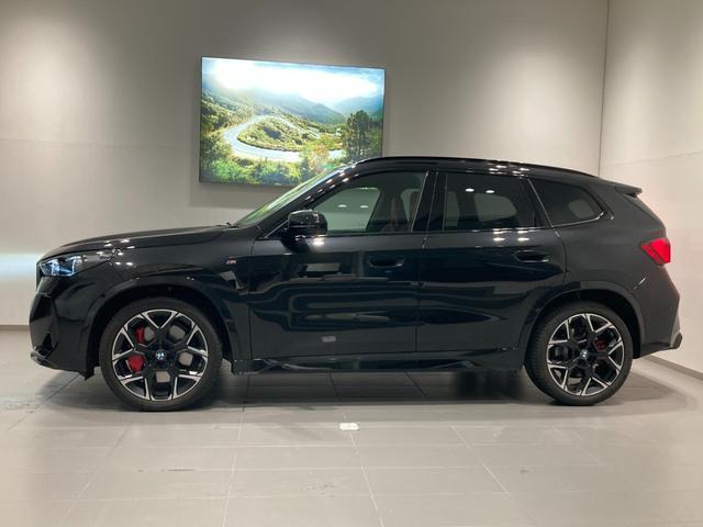 X1 M35i xDrive 元弊社デモカー フィオナレッドレザー ハーマンカードンスピーカー ヘッドアップディスプレイ スポーツシート 全周囲カメラ 電動トランク アップルカープレイ アンドロイドオート 純正OP20インチAW(54枚目)