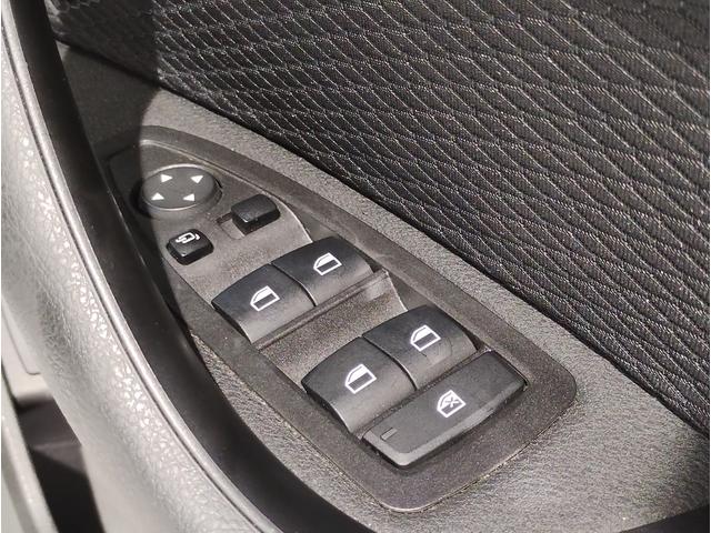 ファイナンス商品、自動車保険、ドライブレコーダーなどの取扱いも致しております。お気軽にご相談くださいませ。直通無料電話番号００７８−６０４４−４３３８までお電話くださいませ。