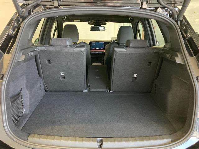 内外装共に非常に綺麗な車です★一見の価値有りです★是非、展示場まで足をお運びくださいませ★直通無料電話番号００７８ー６０４４−４３３８までお電話くださいませ。