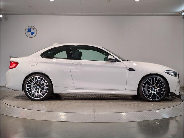 店舗所在地★大阪府高槻市川西町１−２０−１０★１７１号線沿いに面しております。ご案内が必要であればお気軽に直通無料電話番号００７８−６０４４−４３３８までお電話くださいませ。