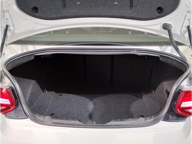 ファイナンス商品、自動車保険、ドライブレコーダーなどの取扱いも致しております。お気軽にご相談くださいませ。直通無料電話番号００７８−６０４４−４３３８までお電話くださいませ。