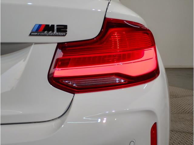 お車の整備も、経験豊富な優秀なメカニックがメンテナンス致します！是非、高槻店にお車の事はお任せくださいませ。