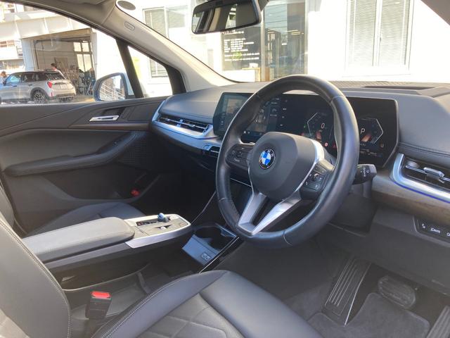 ２シリーズ ２１８ｄアクティブツアラー　エクスクルーシブ　ブラックレザーシート　ヘッドアップディスプレイ　全周囲カメラ　シートヒーター　メモリー機能付電動シート　テクノロジーパッケージ　ミラーＥＴＣ　ＬＥＤヘッドライト　ＡＣＣ　オートトランク（17枚目）