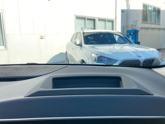 ２シリーズ ２１８ｄアクティブツアラー　エクスクルーシブ　ブラックレザーシート　ヘッドアップディスプレイ　全周囲カメラ　シートヒーター　メモリー機能付電動シート　テクノロジーパッケージ　ミラーＥＴＣ　ＬＥＤヘッドライト　ＡＣＣ　オートトランク（22枚目）