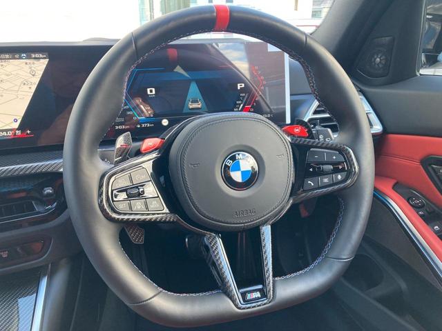 Ｍ３ Ｍ３ツーリング　コンペティション　Ｍ　ｘＤｒｉｖｅ　元弊社デモカー　後期ヘッドライト　フィオナレッドメリノレザー　ＭコンフォートＰＫＧ　ハンドルヒーター　シートエアコン＆ヒーター　アコースティックガラス　全周囲カメラ　レッドキャリパー　１９＆２０ＡＷ（24枚目）