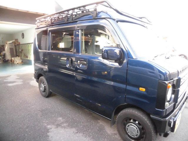 エブリイ ＰＣ　ダムド　リトルＤ　軽キャン仕様　電子レンジ　冷蔵庫　ナビ＆ＴＶ　バックカメラ　天井断熱施工　２０００Ｗインバータ　１００ＡＨサブバッテリー　走行充電　外部充電　ミニシンク　下駄箱　ベットマット新品（7枚目）