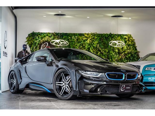 ｉ８ ベースグレード　エナジーコンプリートカーＥＶＯ．ｉ８　顧客様買取車　右ハンドル　ＣＡＬＬＩＳＴＯインテリアデザイン　エナジー２１インチＡＷ　サウンドスピーカー　ペダル＆パワーボックス　ブラックサファイアボディ（6枚目）