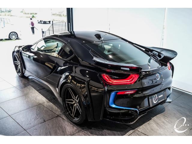 ｉ８ ベースグレード　エナジーコンプリートカーＥＶＯ．ｉ８　顧客様買取車　右ハンドル　ＣＡＬＬＩＳＴＯインテリアデザイン　エナジー２１インチＡＷ　サウンドスピーカー　ペダル＆パワーボックス　ブラックサファイアボディ（15枚目）