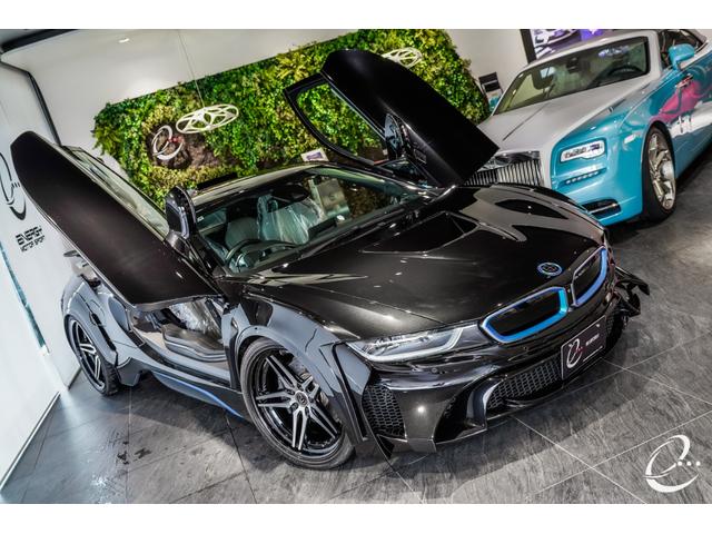 ｉ８ ベースグレード　エナジーコンプリートカーＥＶＯ．ｉ８　顧客様買取車　右ハンドル　ＣＡＬＬＩＳＴＯインテリアデザイン　エナジー２１インチＡＷ　サウンドスピーカー　ペダル＆パワーボックス　ブラックサファイアボディ（23枚目）