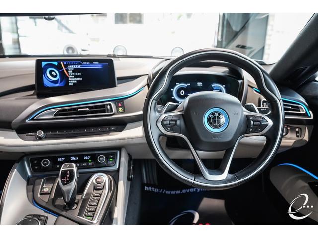 ｉ８ ベースグレード　エナジーコンプリートカーＥＶＯ．ｉ８　顧客様買取車　右ハンドル　ＣＡＬＬＩＳＴＯインテリアデザイン　エナジー２１インチＡＷ　サウンドスピーカー　ペダル＆パワーボックス　ブラックサファイアボディ（43枚目）