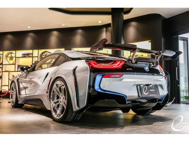 ｉ８ ベースグレード　エナジーコンプリートカー　エナジー鍛造ホイール　左ハンドル　ＨＡＬＯインテリアデザイン　ＢＭＷレーザーライト　コンフォートアクセス　２０１７年　バックカメラ　ハーマンカードンサウンド（11枚目）